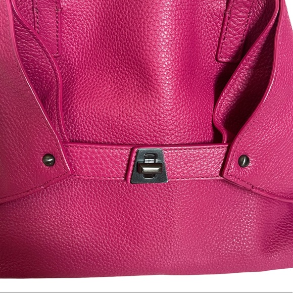 ***SOLD*** AKRIS | Authentic 100% leather Pink Medium Foldable Tote Star Bag - Picture 8 of 15